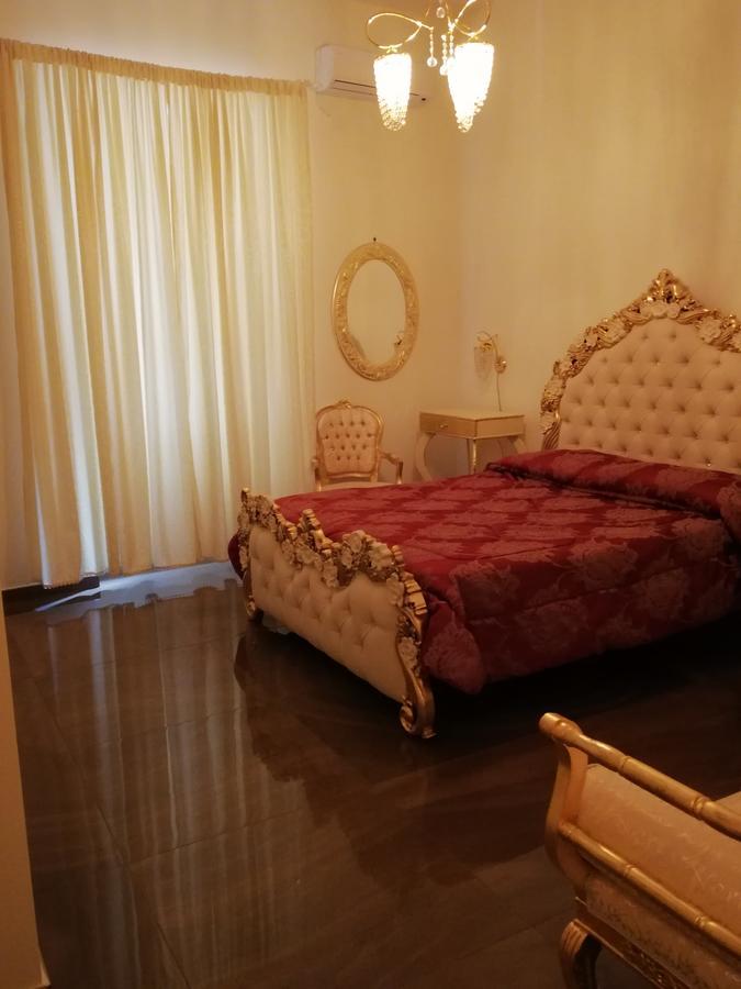 Beb Mariafrancesca Panzió Nápoly Kültér fotó