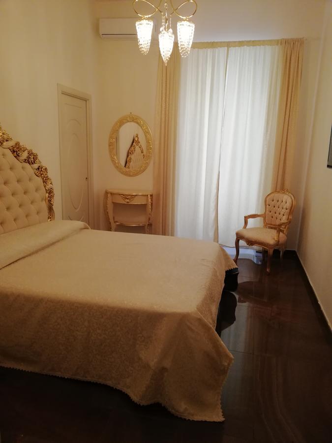 Beb Mariafrancesca Panzió Nápoly Kültér fotó