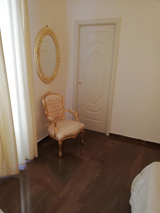 Beb Mariafrancesca Panzió Nápoly Kültér fotó